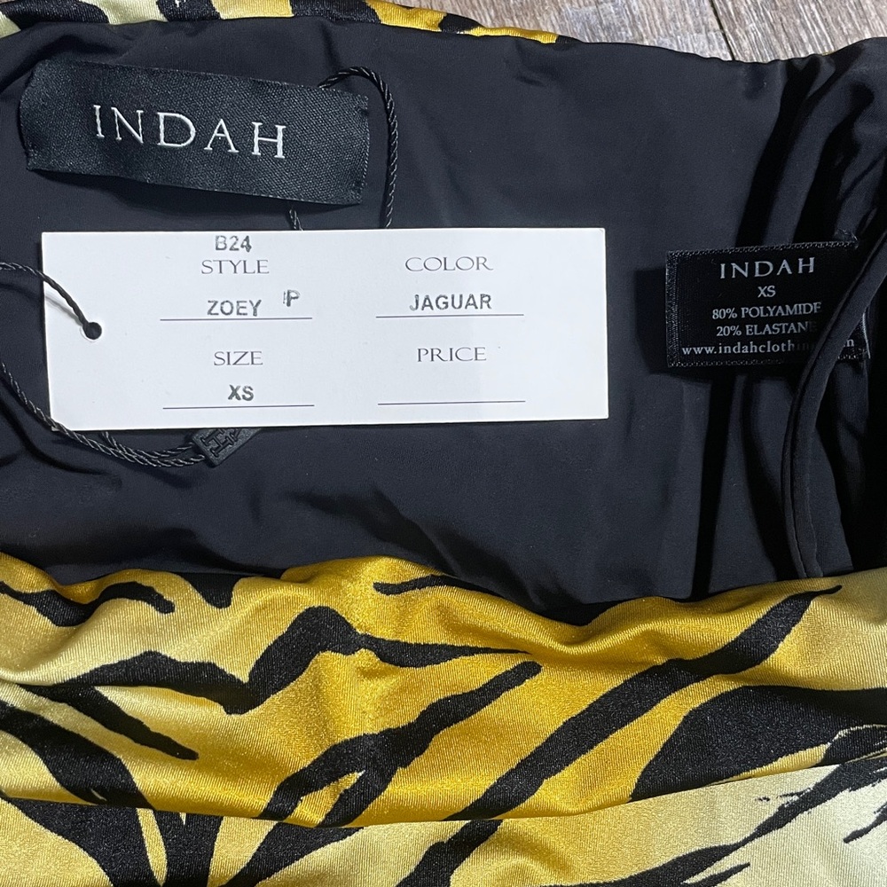 Indah Leopard Print Mini Skirt - Yellow and Black - Picture 4 of 6